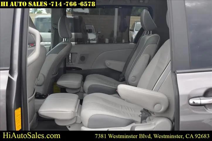2013 Toyota Sienna XLE 7 Passenger
