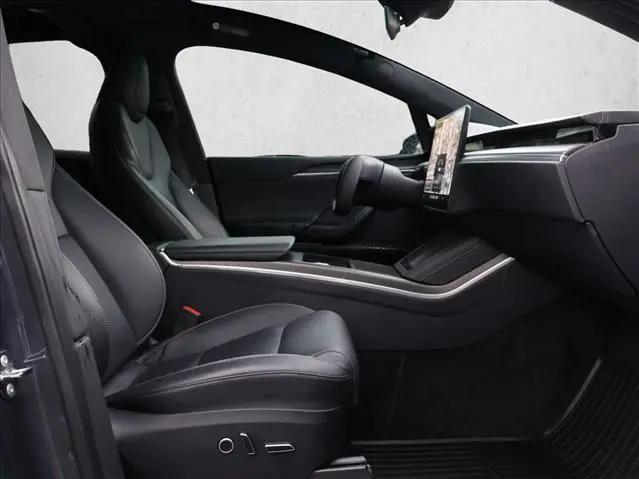2023 Tesla Model X Plaid Tri Motor All-Wheel Drive