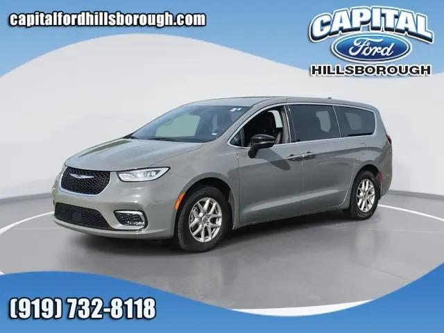 2025 Chrysler Pacifica Select for sale in Hillsborough, NC