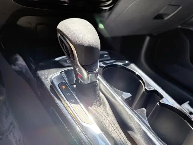 2025 Chevrolet Trax FWD LT