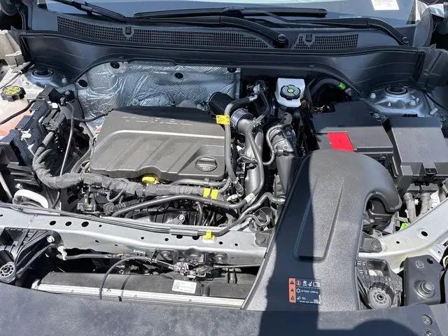 2025 Chevrolet Trax FWD LT