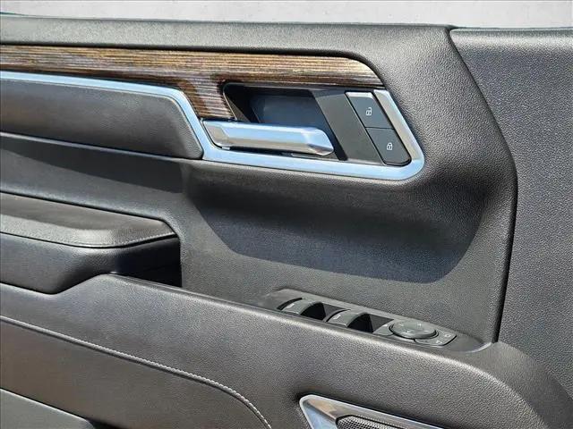 2023 GMC Sierra 1500 2WD Crew Cab Short Box Elevation