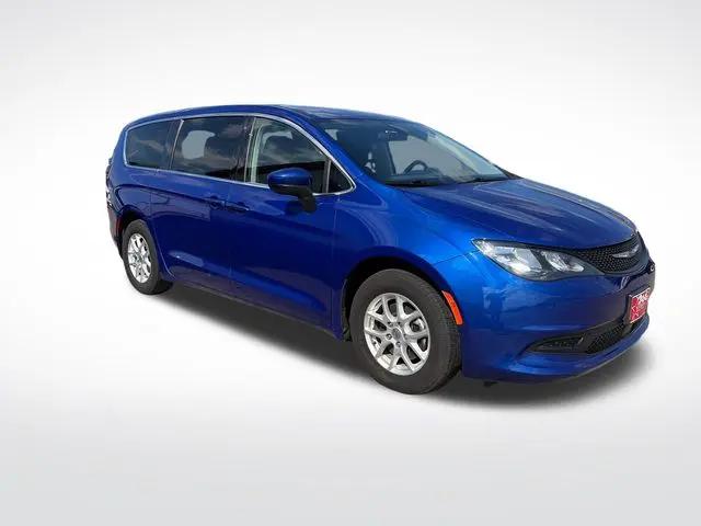 2021 Chrysler Voyager LX