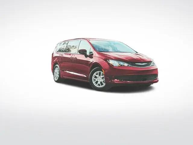 2021 Chrysler Voyager LX