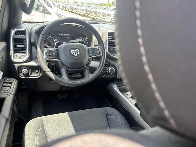 2026 Ram 1500 Express Crew Cab 4x4 57 Box