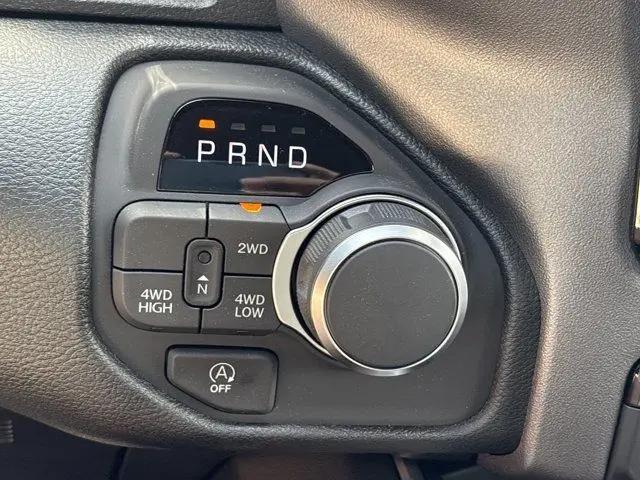 2026 Ram 1500 Express Crew Cab 4x4 57 Box