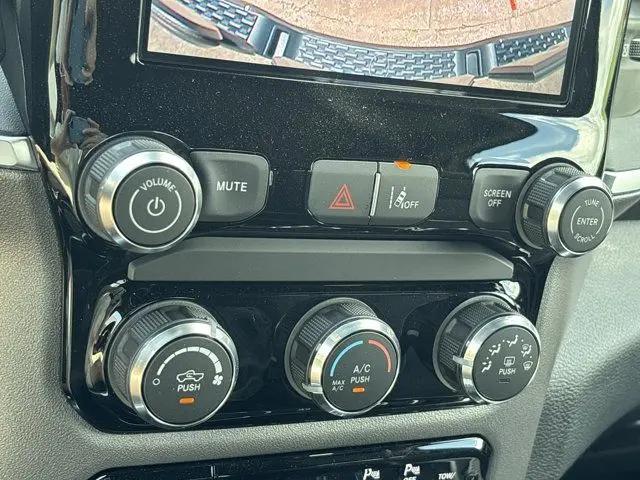 2026 Ram 1500 Express Crew Cab 4x4 57 Box