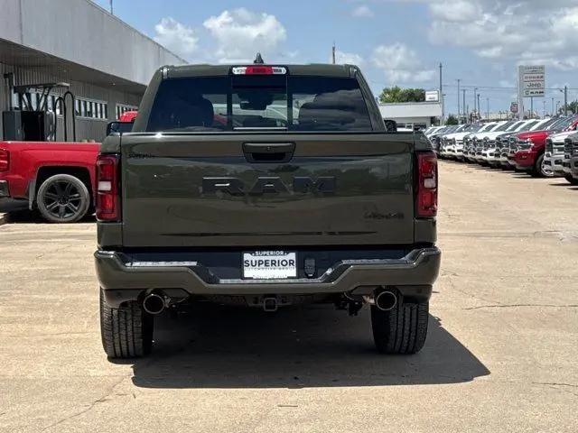 2026 Ram 1500 Express Crew Cab 4x4 57 Box