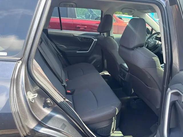 2025 Toyota RAV4 Hybrid LE