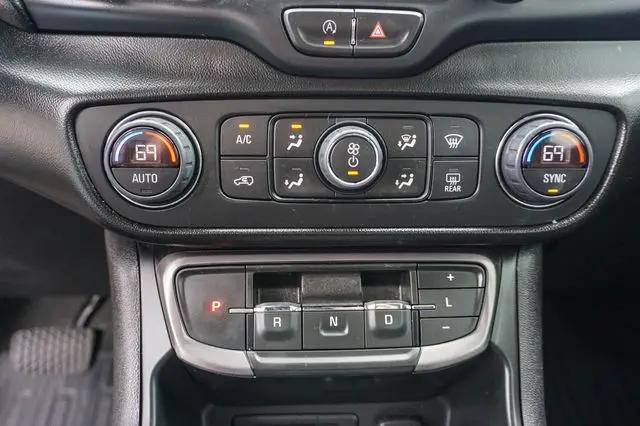 2022 GMC Terrain AT4