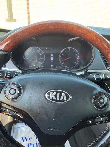 2015 Kia K900 Luxury