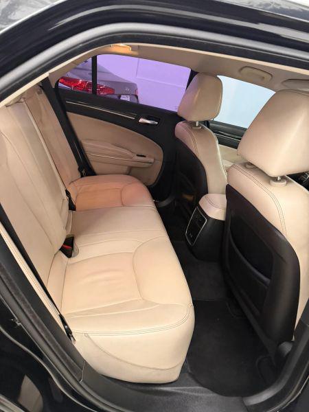 2015 Chrysler 300 Limited