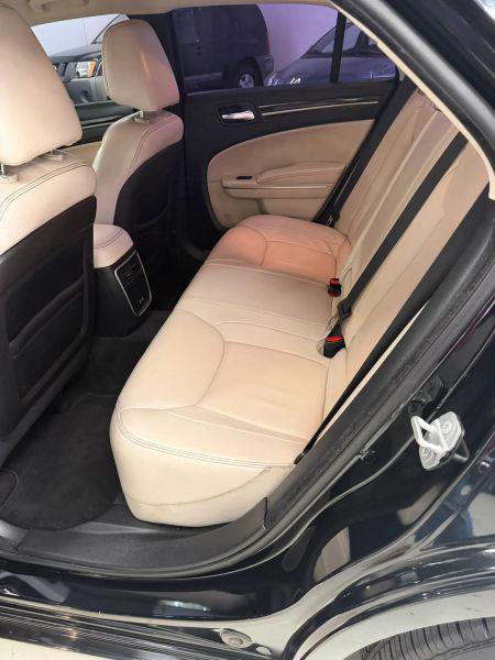 2015 Chrysler 300 Limited