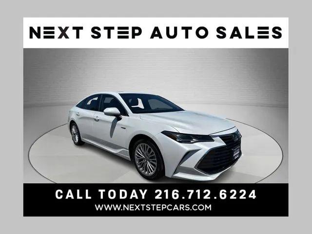 2020 Toyota Avalon Hybrid Limited for sale in Kirtland, OH