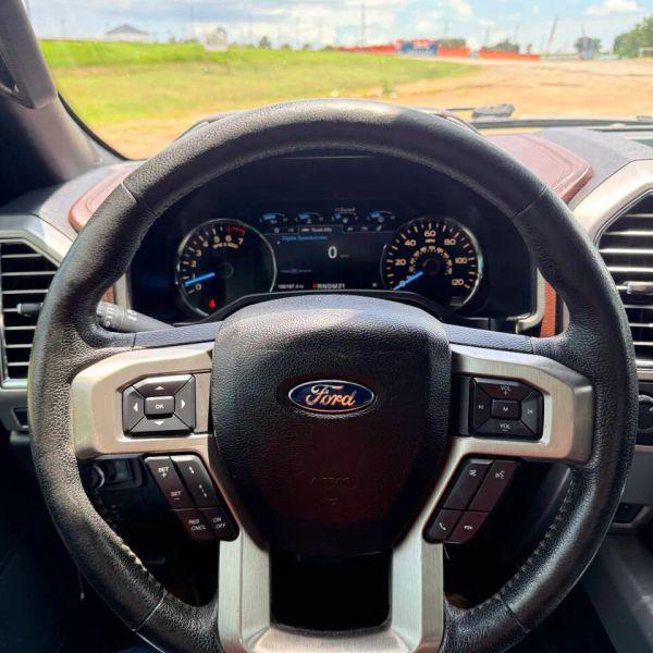 2015 Ford F-150 Platinum