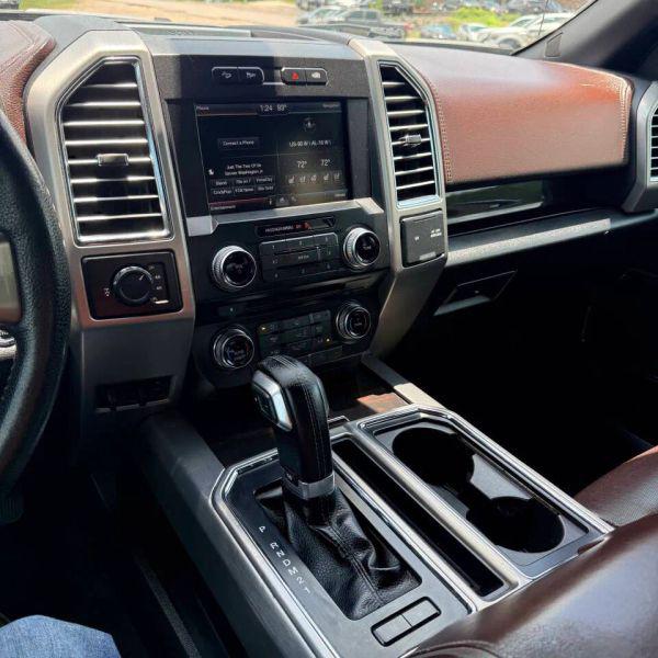 2015 Ford F-150 Platinum