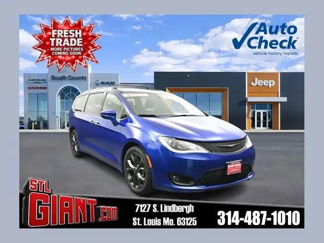 2019 Chrysler Pacifica Limited for sale in St. Louis, MO