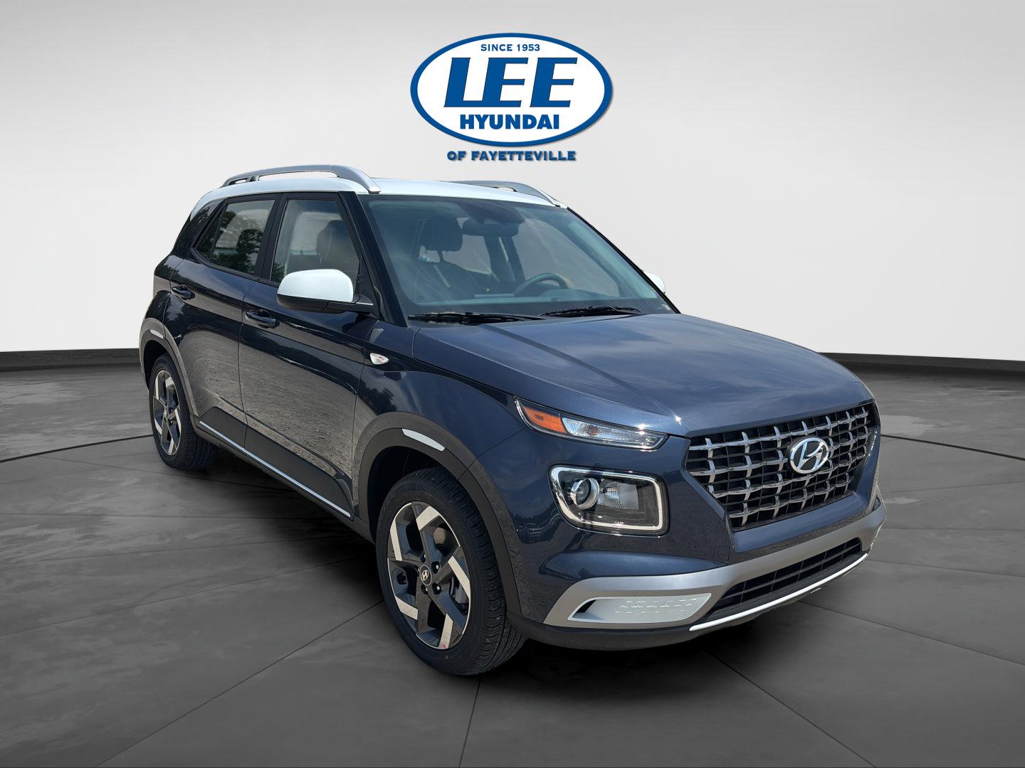2026 Hyundai Venue SEL w/Two-Tone Roof