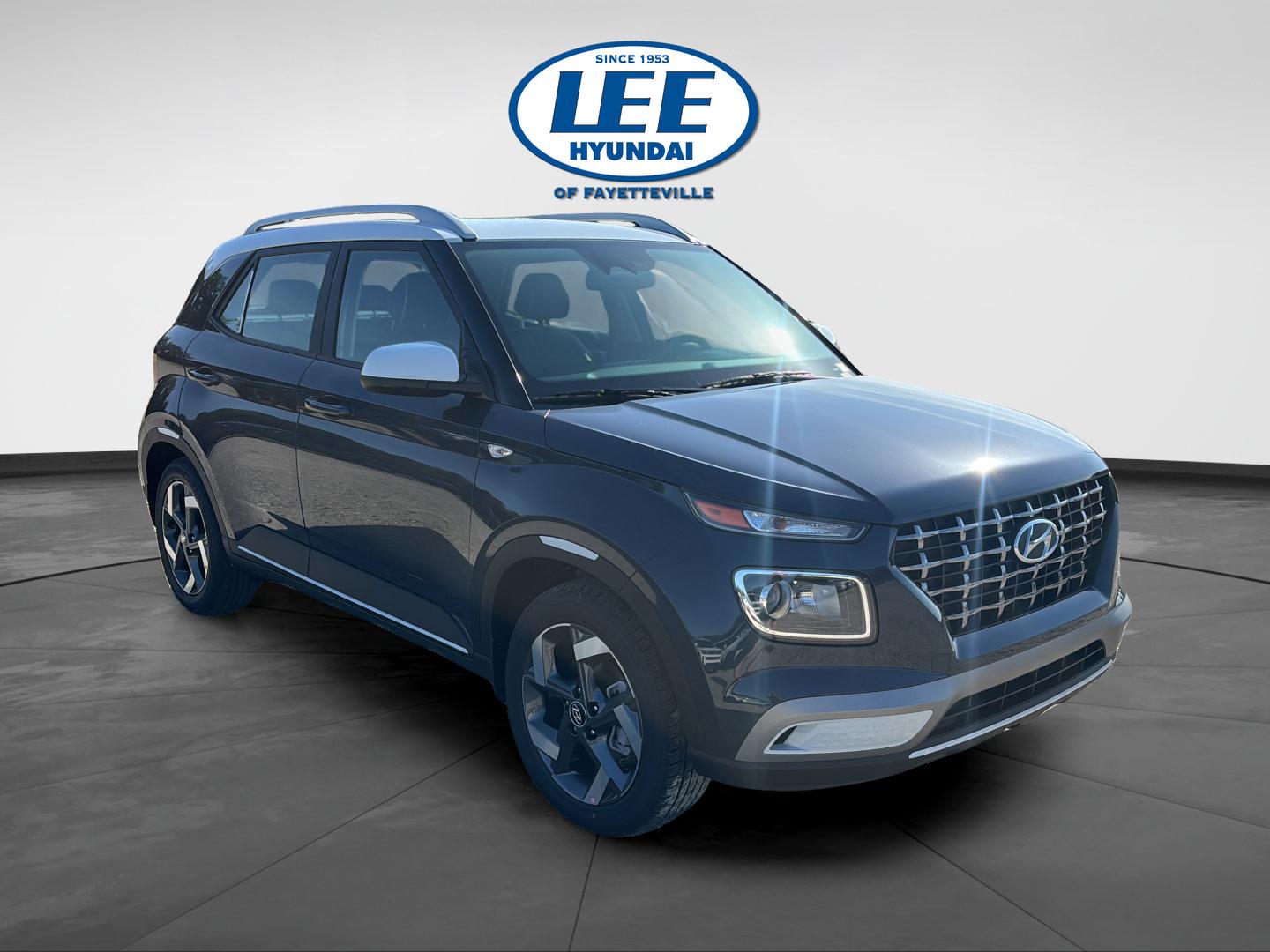 2026 Hyundai Venue SEL w/Two-Tone Roof