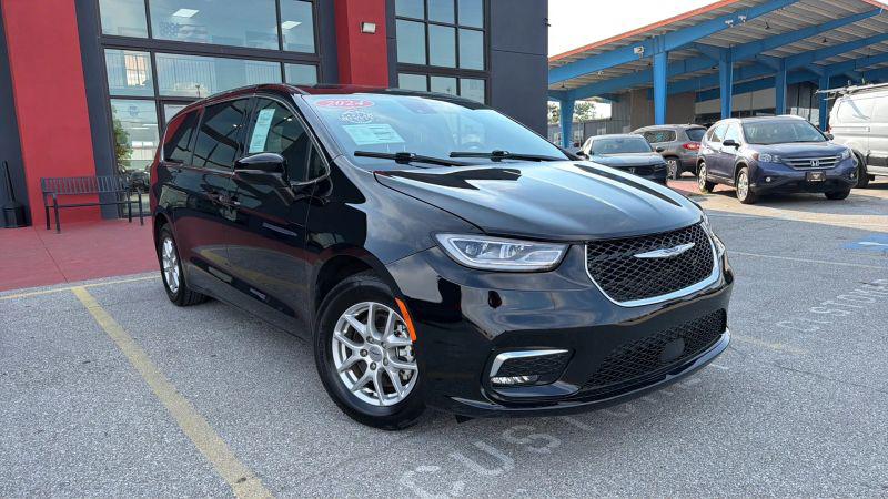 2024 Chrysler Pacifica Touring for sale in Indianapolis, IN