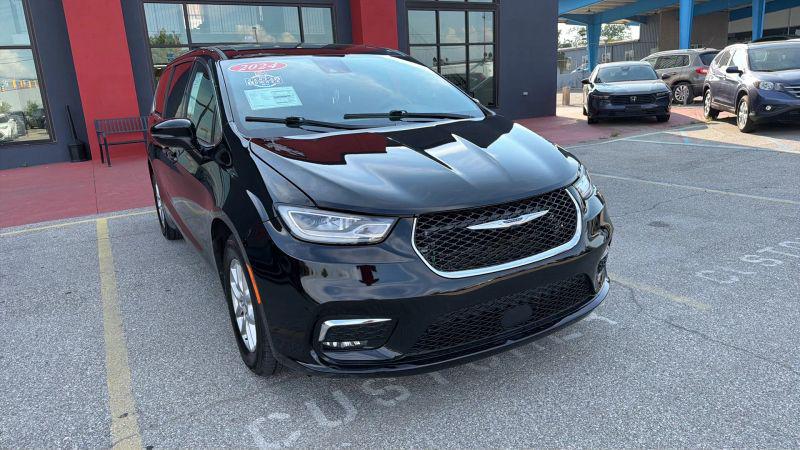 2024 Chrysler Pacifica Touring
