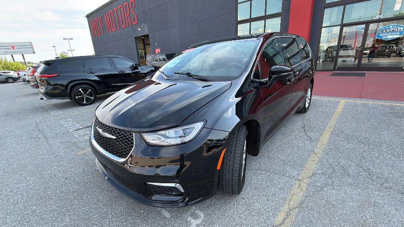 2024 Chrysler Pacifica Touring