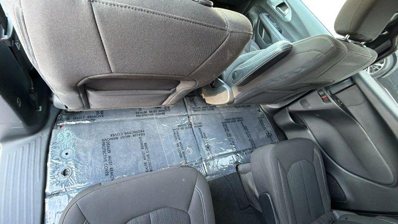 2024 Chrysler Pacifica Touring
