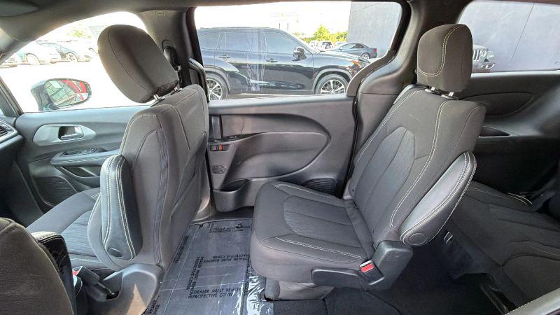 2024 Chrysler Pacifica Touring