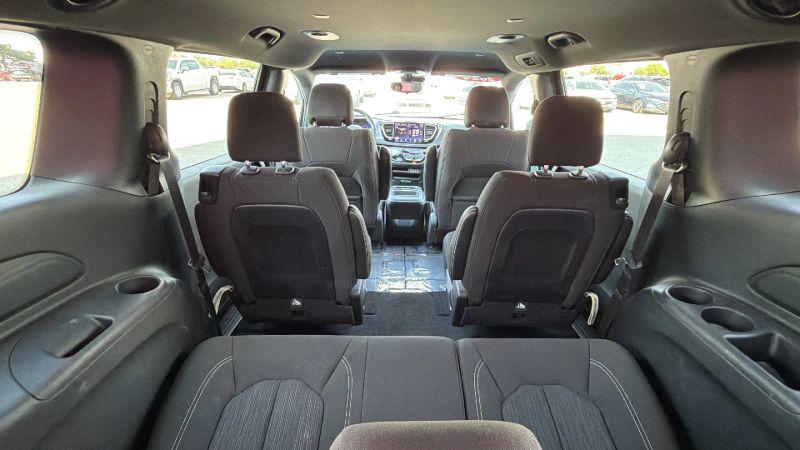2024 Chrysler Pacifica Touring