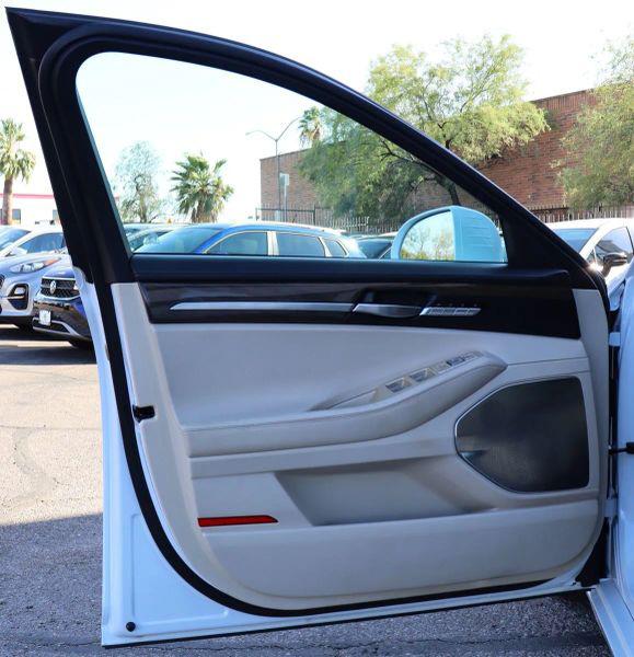 2017 Genesis G90 3.3T Premium