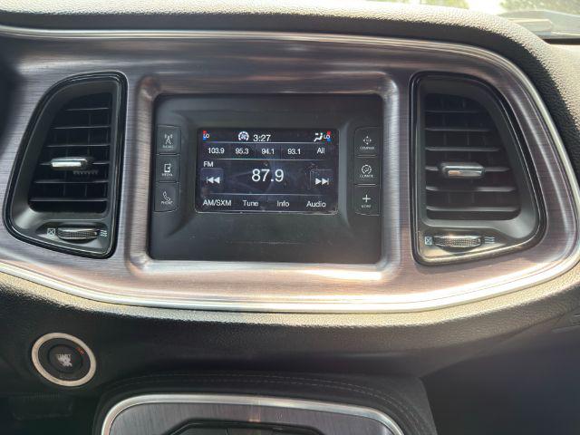 2015 Dodge Challenger SXT
