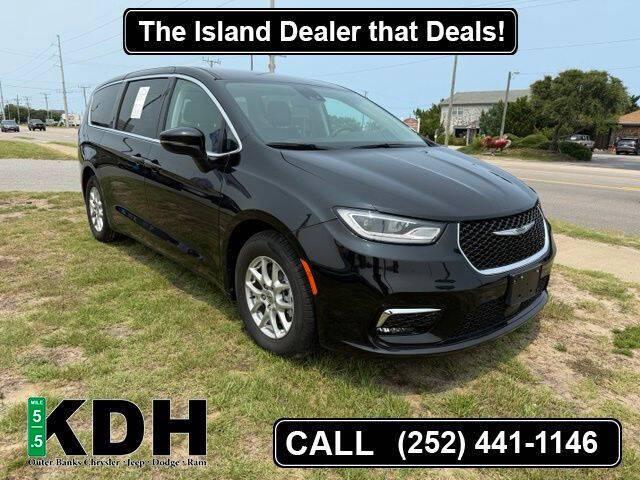 2024 Chrysler Pacifica Touring L for sale in Kill Devil Hills, NC