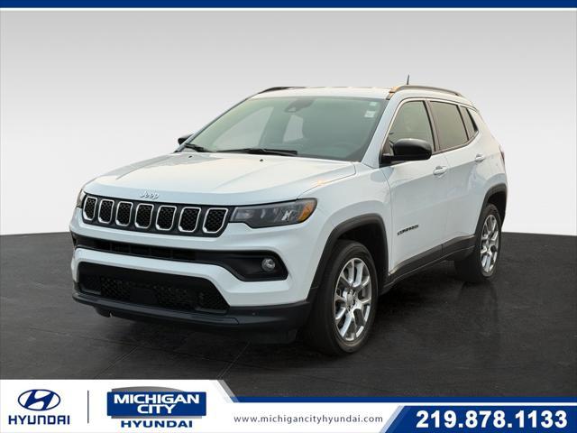 2023 Jeep Compass Latitude Lux FWD for sale in MICHIGAN CITY, IN