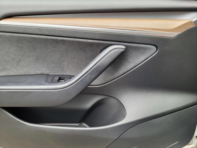 2022 Tesla Model 3 Long Range Dual Motor All-Wheel Drive