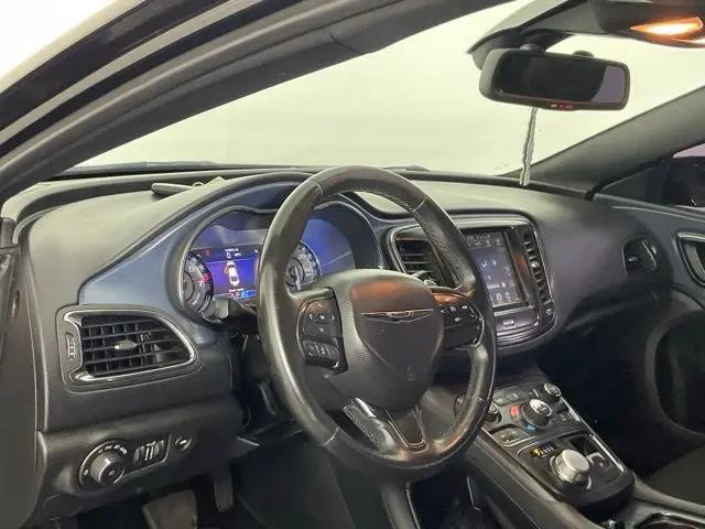 2016 Chrysler 200 S