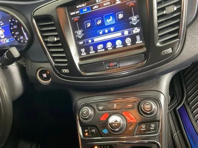 2016 Chrysler 200 S