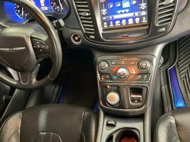 2016 Chrysler 200 S