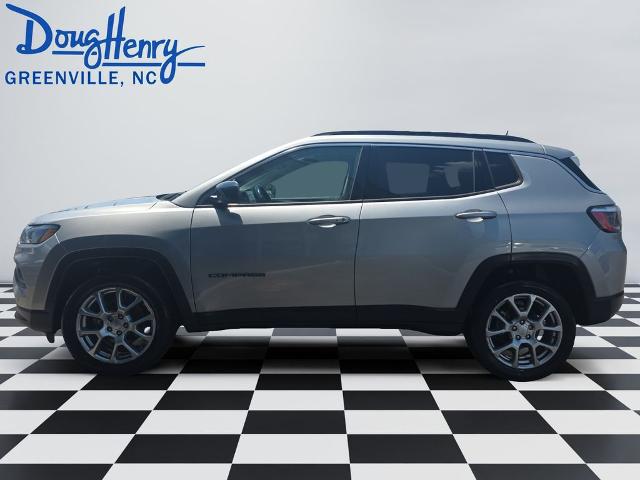2022 Jeep Compass Latitude Lux 4x4