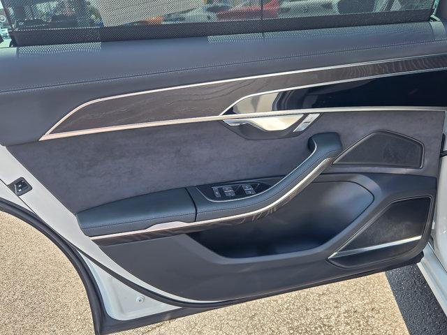 2025 Audi A8 L 55 TFSI quattro Tiptronic
