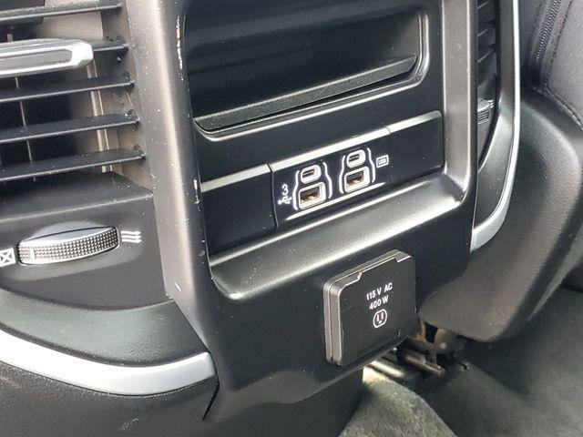 2020 Ram 1500 Big Horn Crew Cab 4x4 5'7" Box
