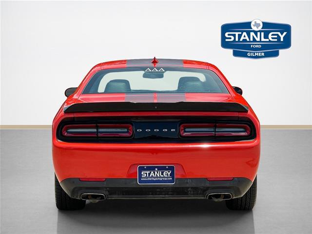 2017 Dodge Challenger SXT Plus