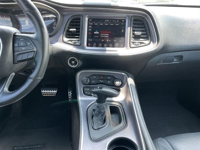 2017 Dodge Challenger SXT Plus