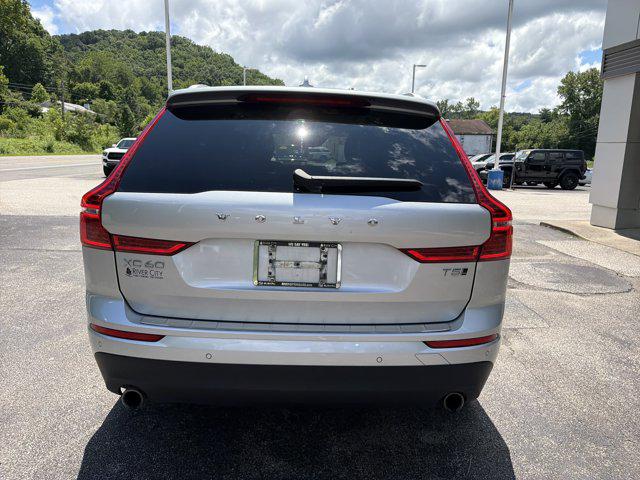 2021 Volvo XC60 T5 Momentum