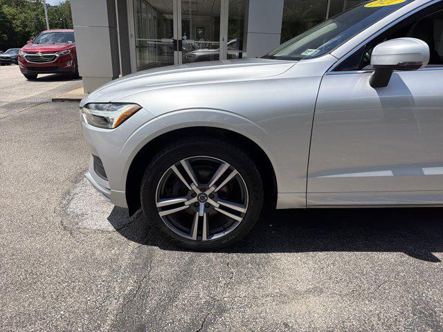 2021 Volvo XC60 T5 Momentum
