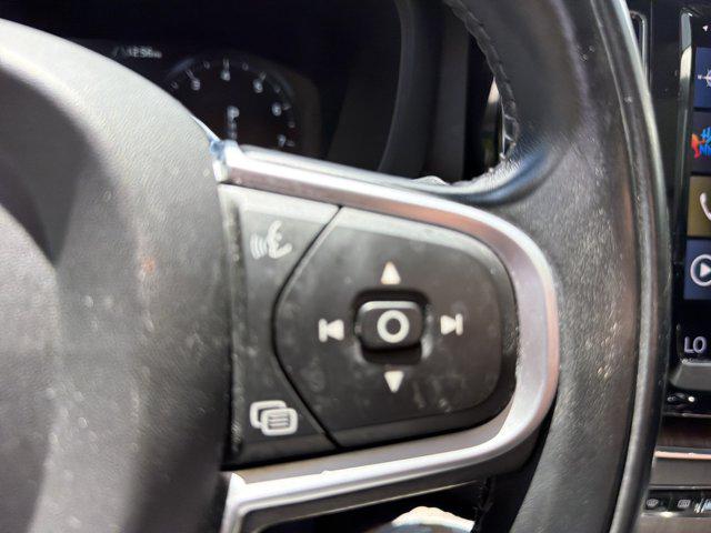 2021 Volvo XC60 T5 Momentum