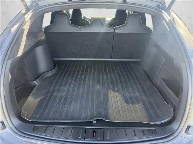 2023 Tesla Model X Standard Range