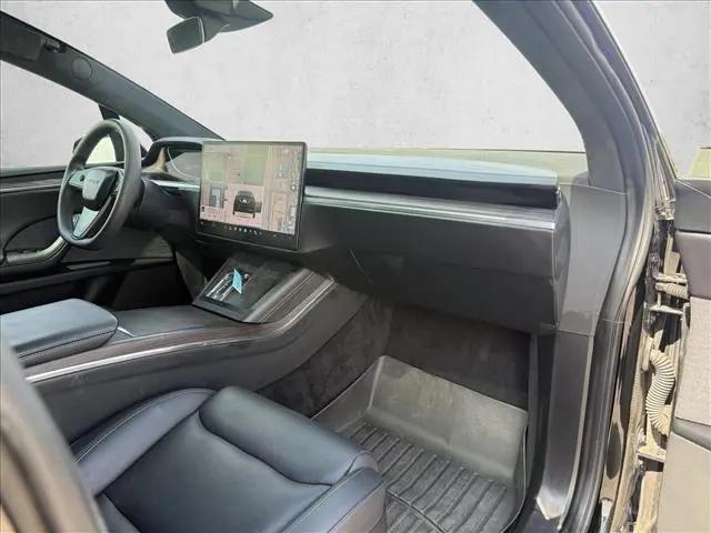 2023 Tesla Model X Standard Range