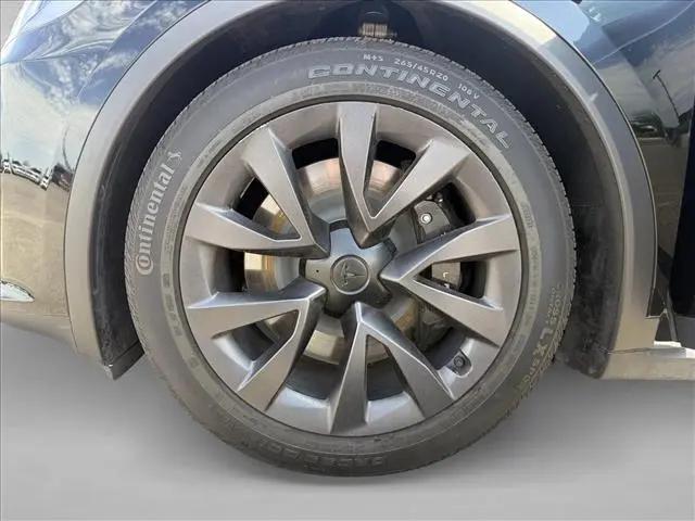 2023 Tesla Model X Standard Range