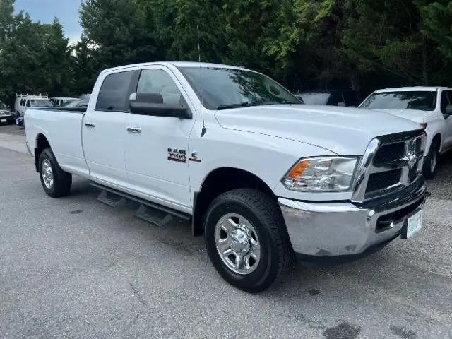 2018 Ram 3500 SLT Crew Cab 4x4 8' Box