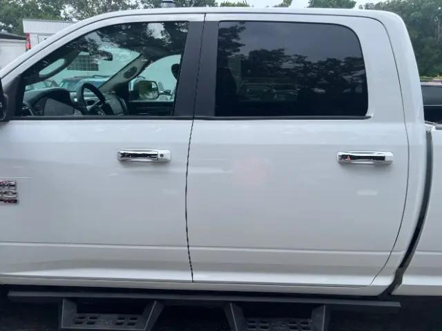 2018 Ram 3500 SLT Crew Cab 4x4 8' Box